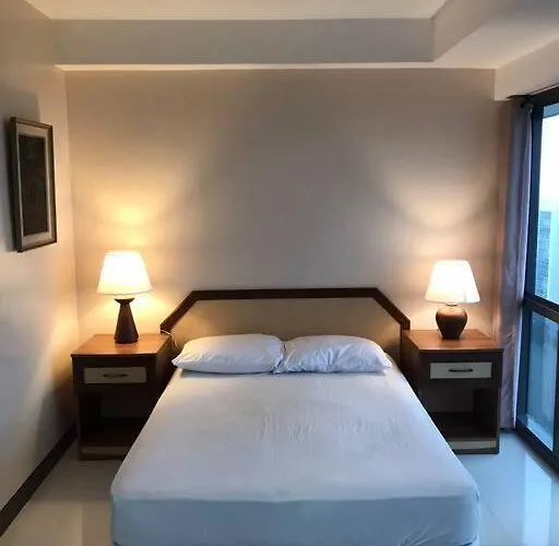 Casa Antonio At Viceroy Mckinley Hill Apartment *